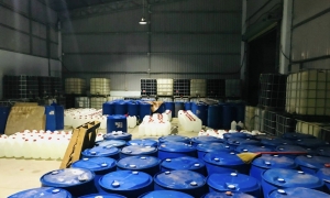 DÙNG CỒN ETHANOL VỆ SINH CÁC THIẾT BỊ, DỤNG CỤ TRONG NHÀ