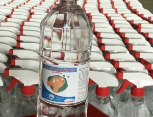 Cách pha cồn ethanol 96% thành cồn sát khuẩn 70 độ